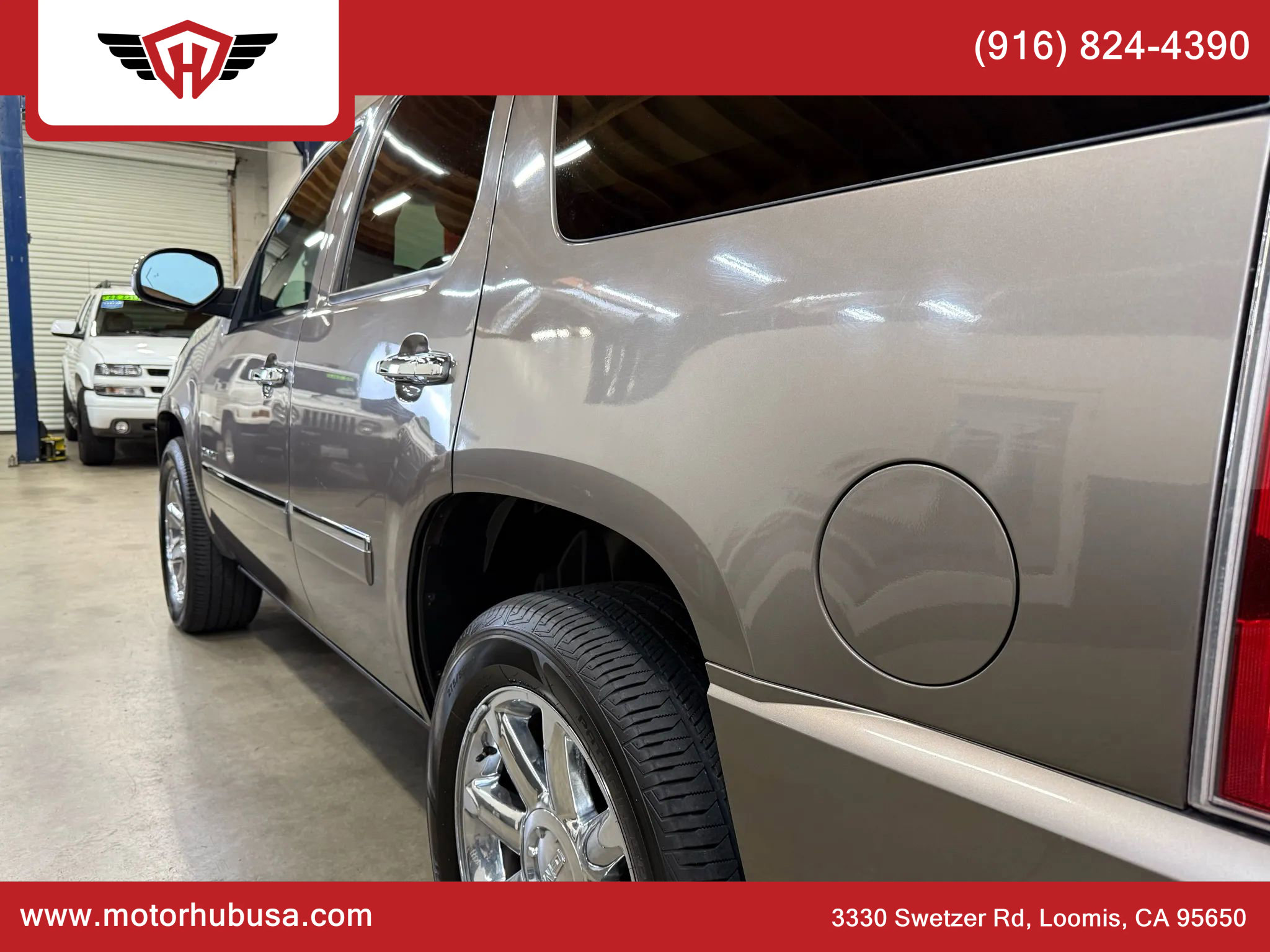 Used 2011 GMC Yukon Denali image 4
