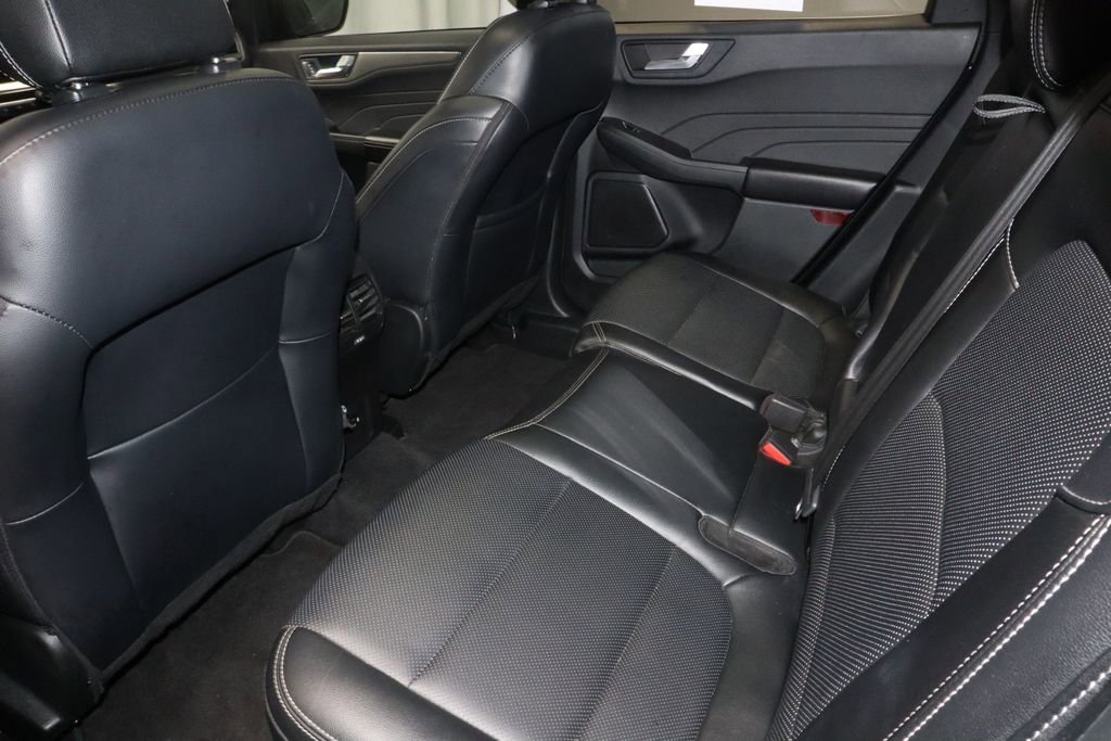 Certified 2022 Ford Escape Titanium image 22