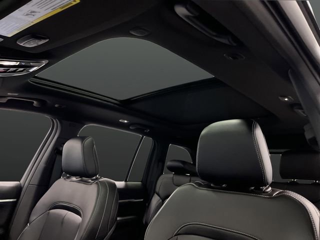 New 2025 Jeep Grand Cherokee Limited image 7