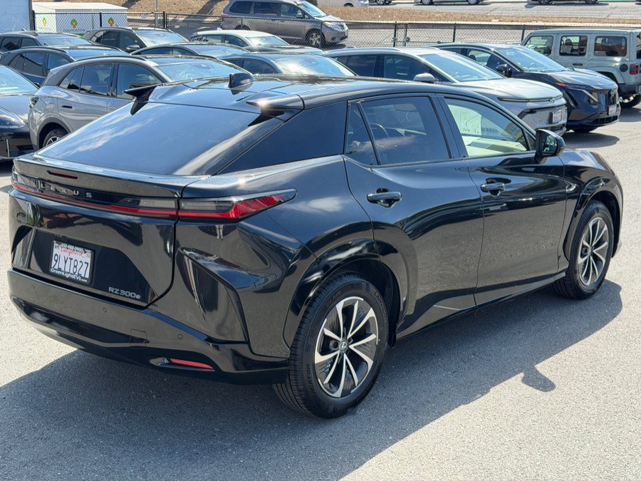 Used 2024 Lexus RZ 300e Premium FWD image 5