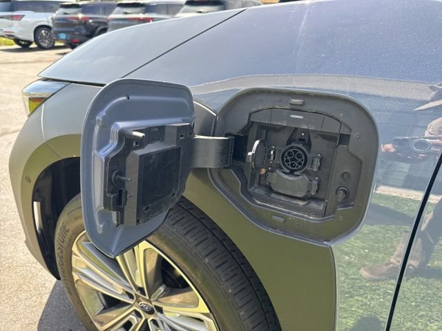 Used 2023 Subaru Solterra AWD image 31
