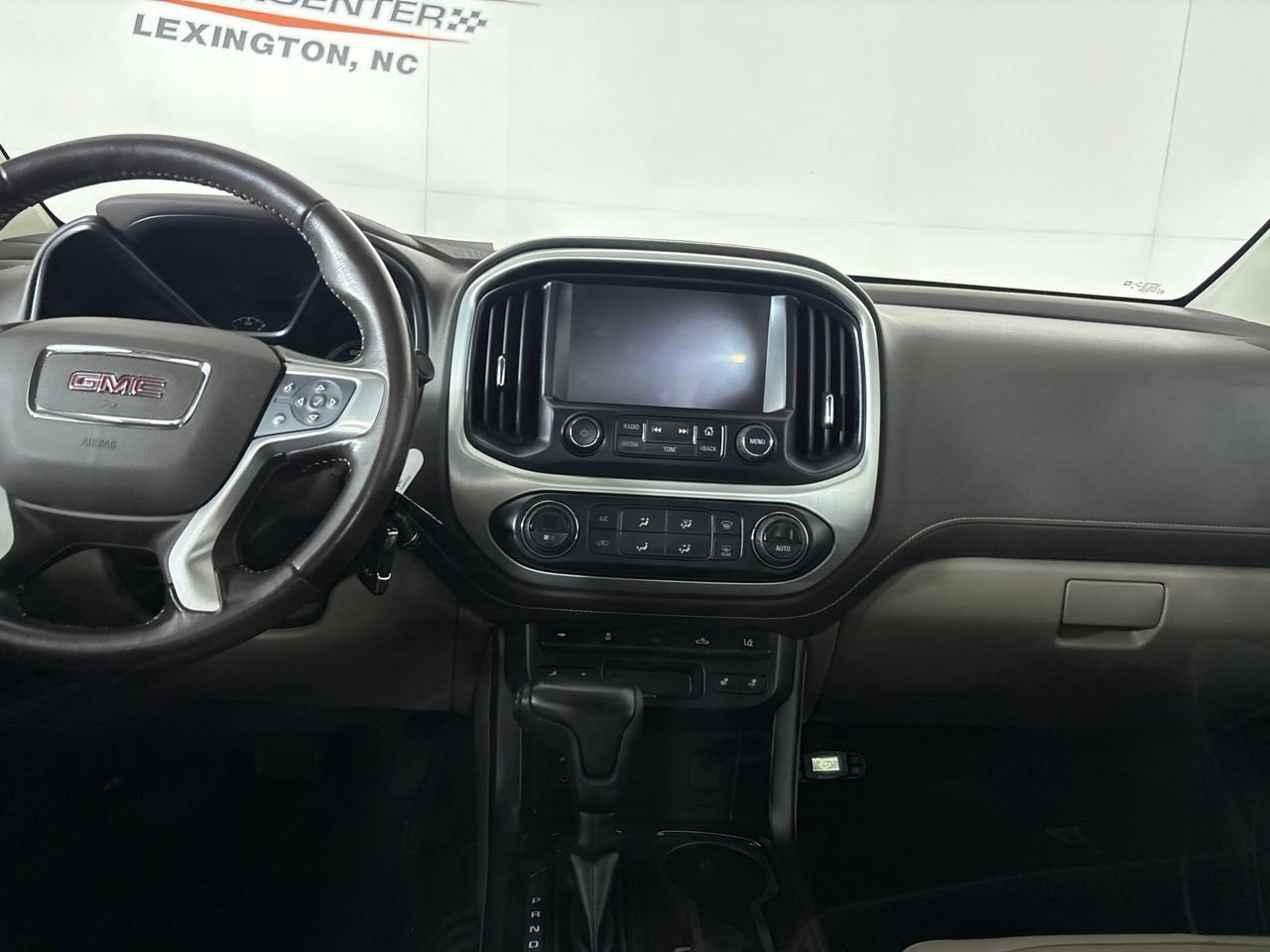 Used 2017 GMC Canyon SLT w/ Driver Alert Package AWD/4WD image 24