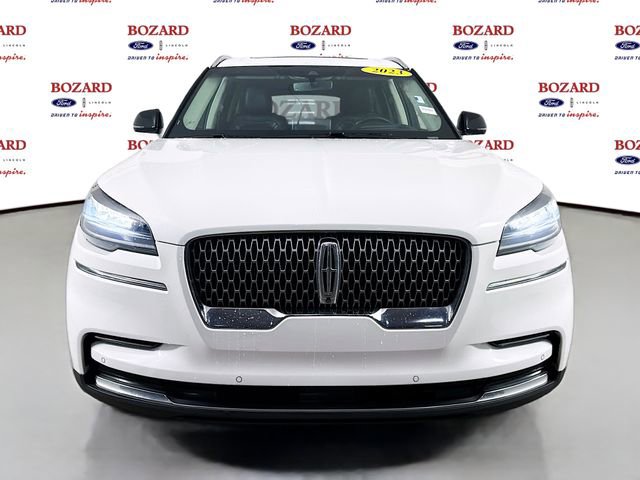 Used 2023 Lincoln Aviator Reserve w/ Equipment Group 201A image 2