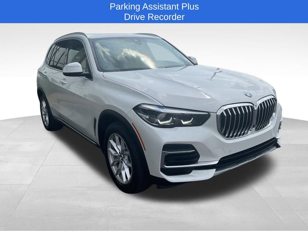 Used 2022 BMW X5 sDrive40i w/ Parking Assistance Package image 5
