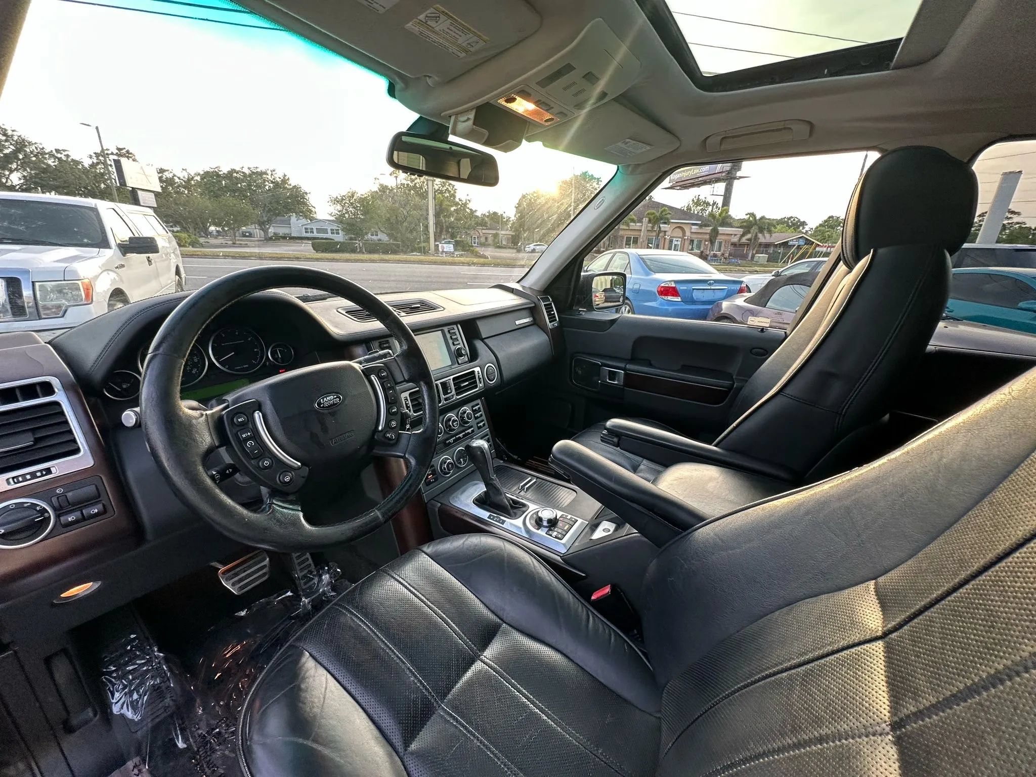 Used 2008 Land Rover Range Rover Supercharged AWD/4WD image 17