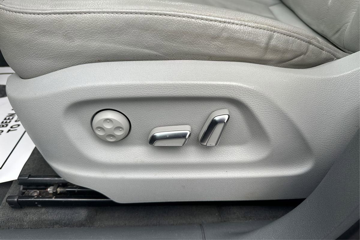 Used 2013 Audi Q5 2.0T Premium w/ Convenience Pkg image 19