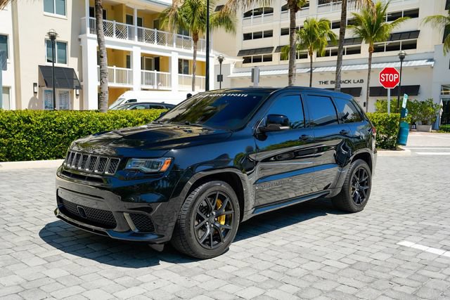 Used 2018 Jeep Grand Cherokee Trackhawk AWD/4WD image 2