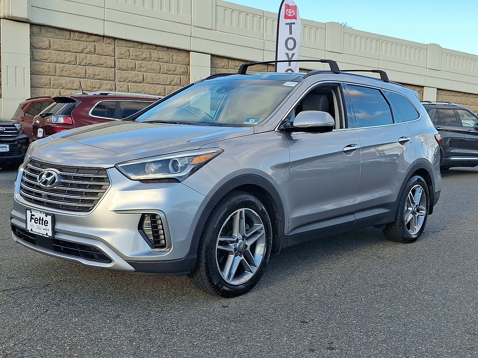 Used 2018 Hyundai Santa Fe SE w/ SE Ultimate Tech Package 03