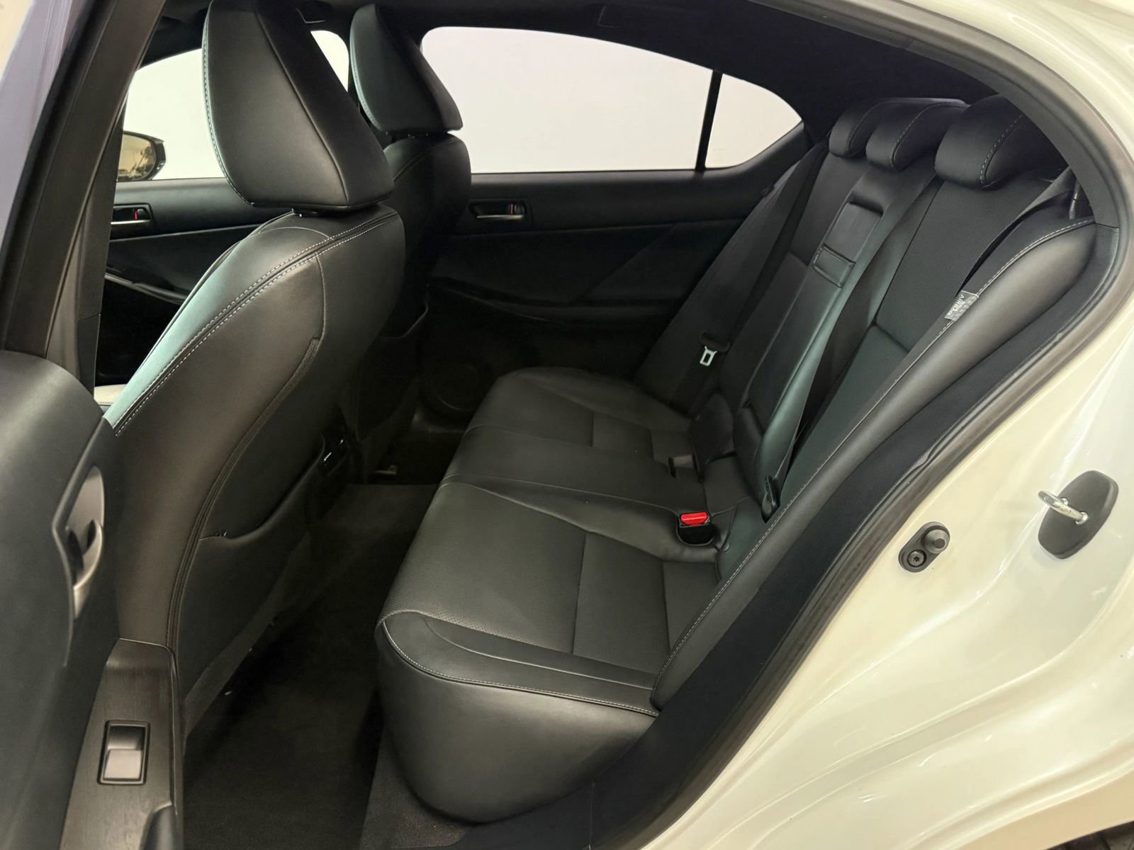 Used 2022 Lexus IS 300 w/ Premium Package image 17