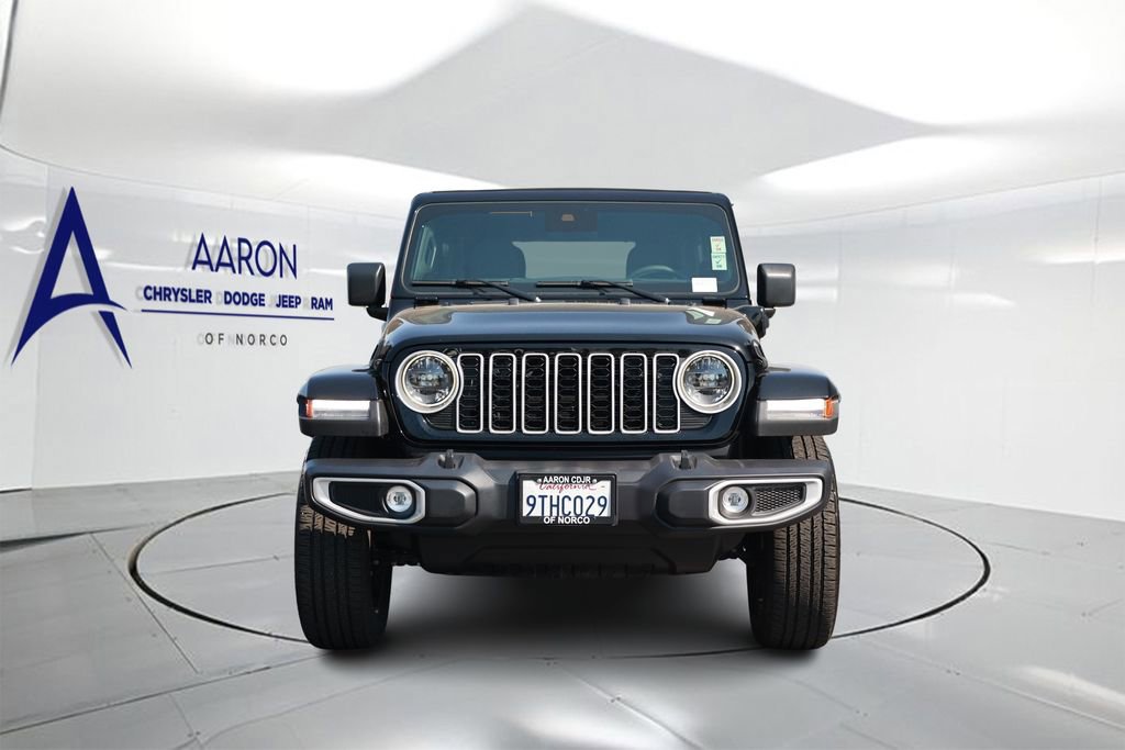 Used 2025 Jeep Wrangler Unlimited Sahara w/ Safety Group image 4