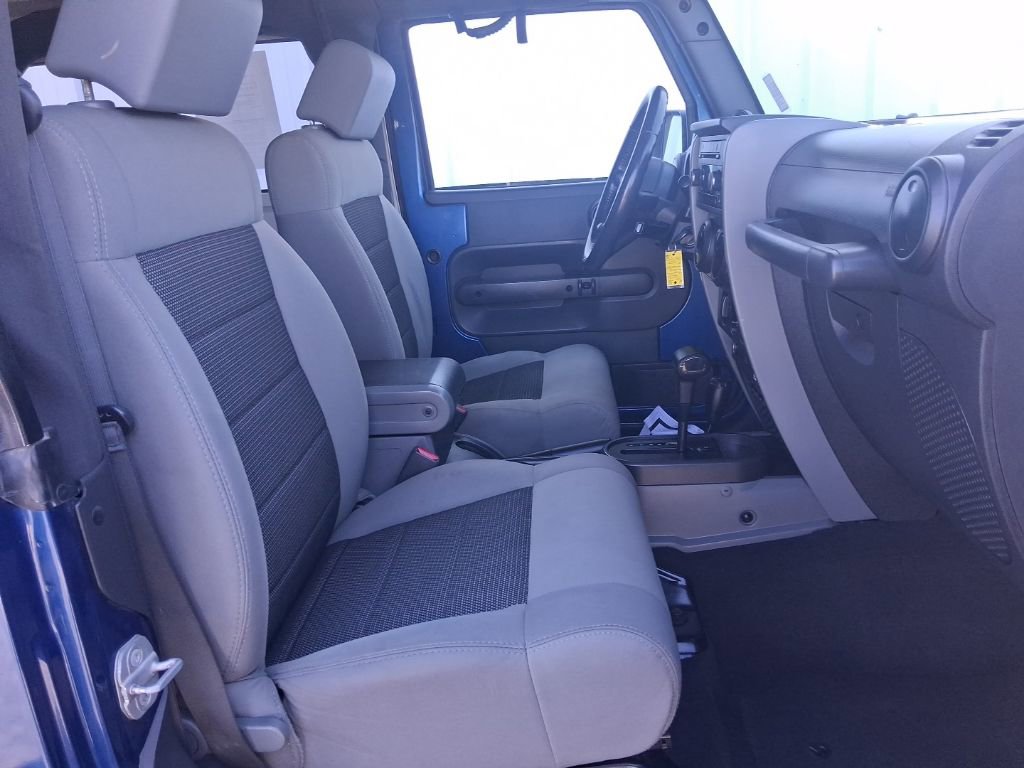 Used 2009 Jeep Wrangler X image 14