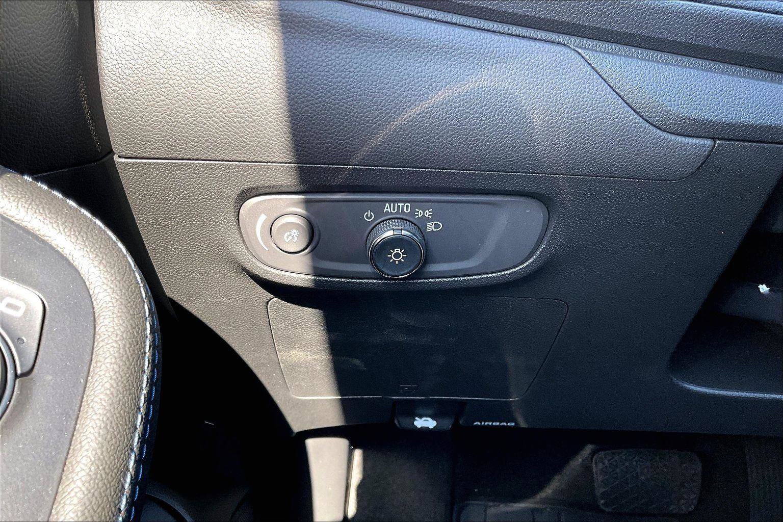 New 2026 Buick Encore GX Sport Touring w/ Advanced Technology Package AWD/4WD image 18