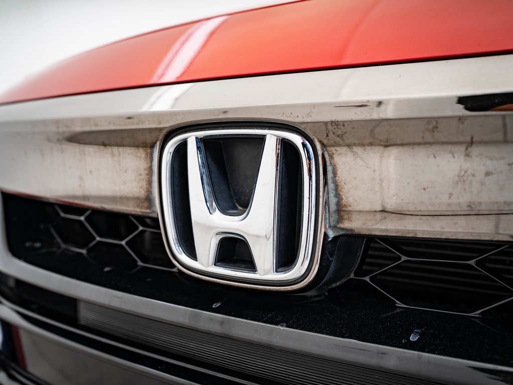 Used 2018 Honda Accord Sport image 3