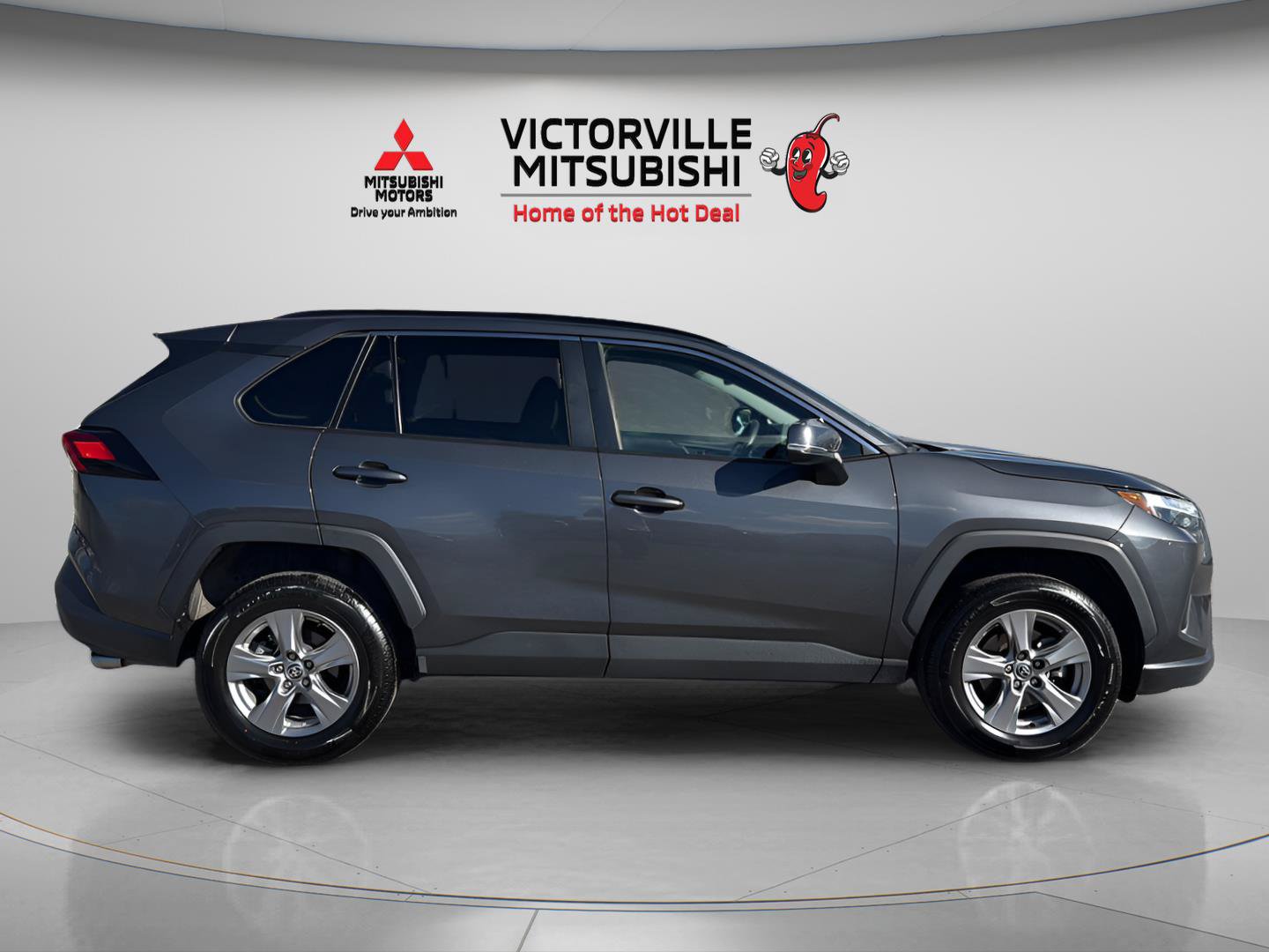 Used 2024 Toyota RAV4 XLE FWD image 9