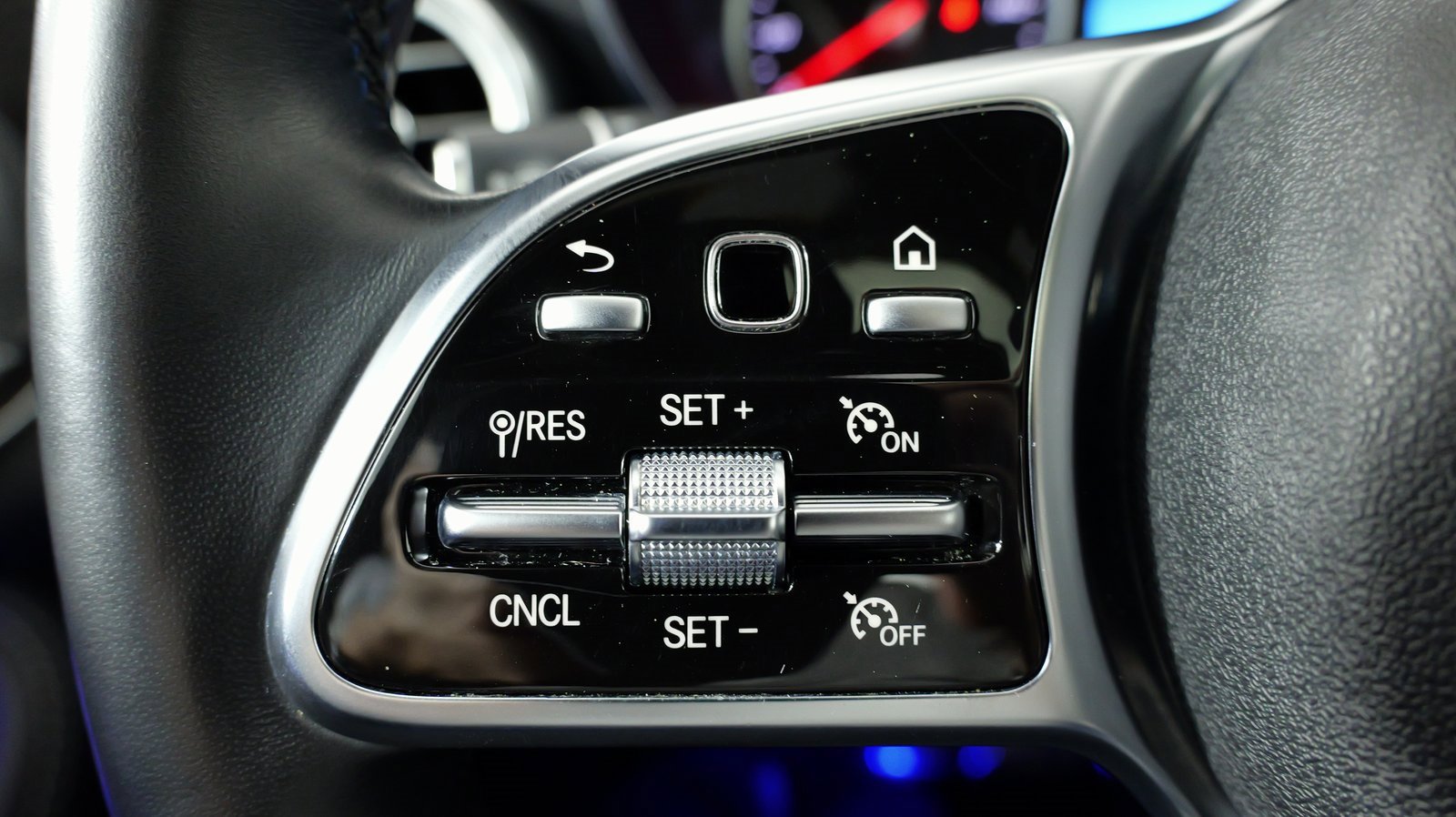 Used 2020 Mercedes-Benz C 300 4MATIC Sedan image 45