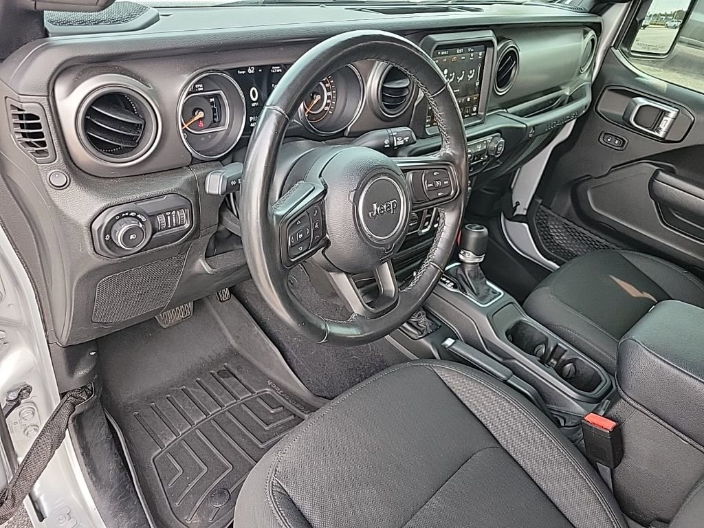 Used 2022 Jeep Wrangler Sport AWD/4WD image 9