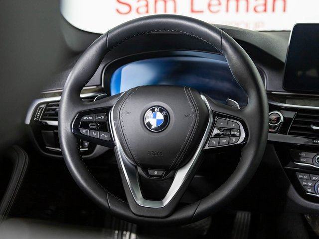 Used 2023 BMW 530i w/ Convenience Package image 8