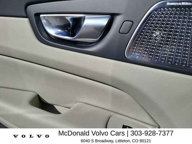 New 2026 Volvo XC60 B5 Ultra w/ Climate Package AWD/4WD image 15