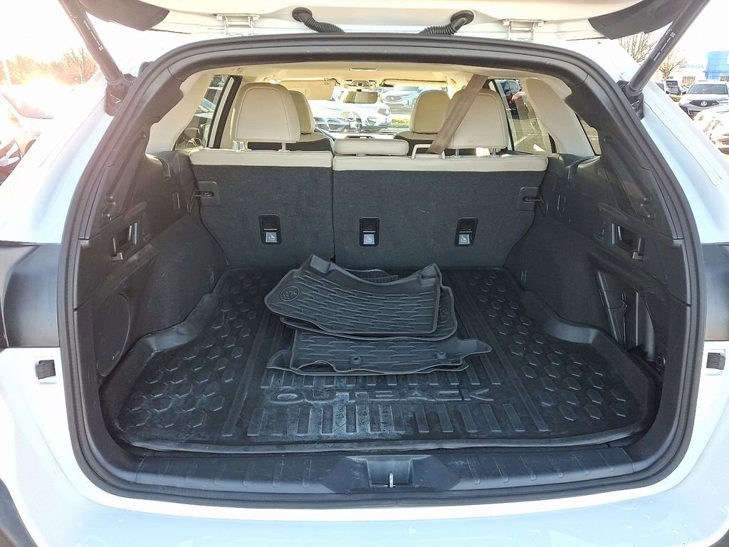 Used 2023 Subaru Outback Limited image 29