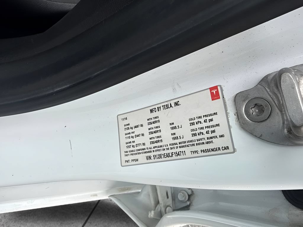 Used 2018 Tesla Model 3 Mid Range RWD image 23
