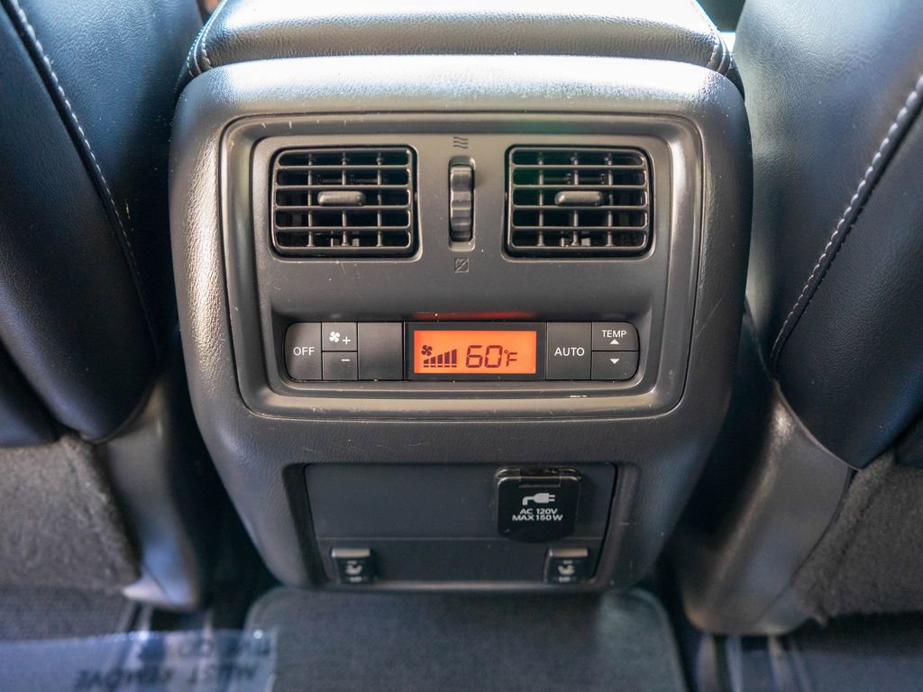 Used 2017 Nissan Pathfinder SL AWD/4WD image 14