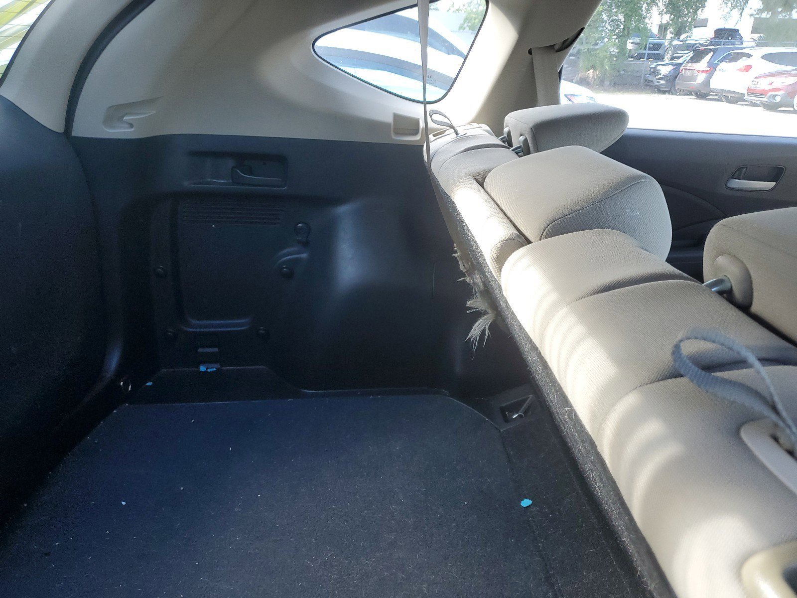 Used 2015 Honda CR-V LX image 4