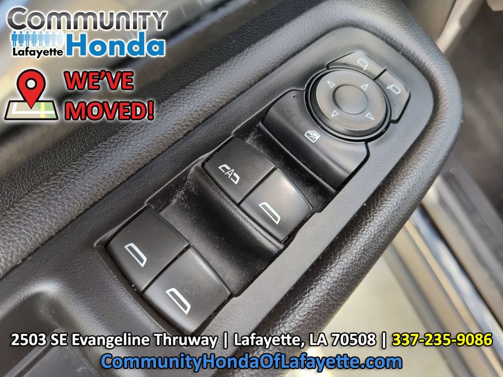Used 2023 GMC Terrain SLT w/ LPO, Floor Liner Package FWD image 21