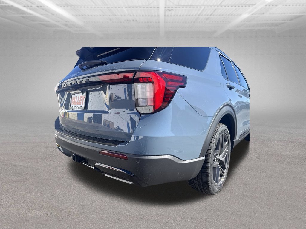 New 2027 Ford Explorer ST-Line w/ Premium Package AWD/4WD image 9