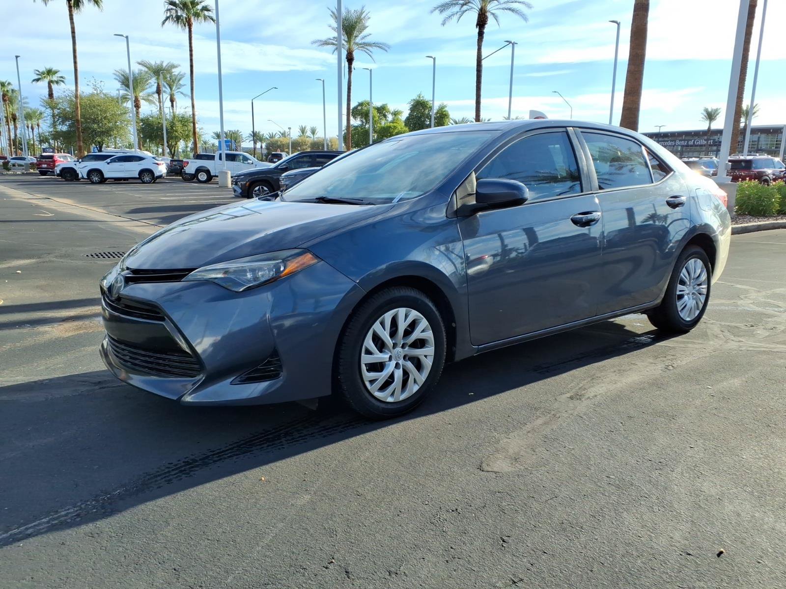 Used 2018 Toyota Corolla LE w/ Carpet Mat Package (TMS) FWD image 8
