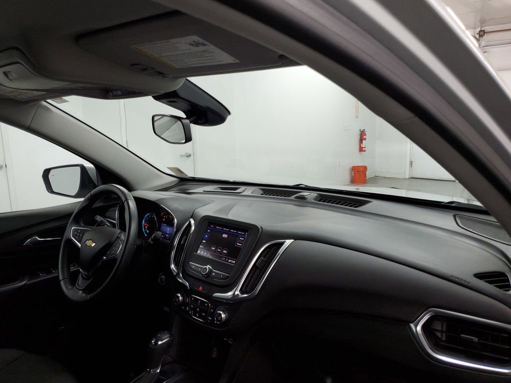 Used 2021 Chevrolet Equinox LT FWD image 12