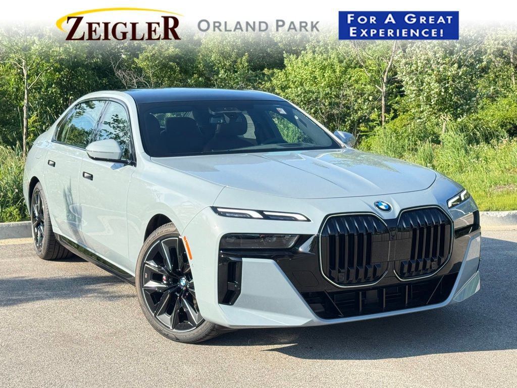 Used 2025 BMW 760i xDrive w/ Luxury Rear Seating Package