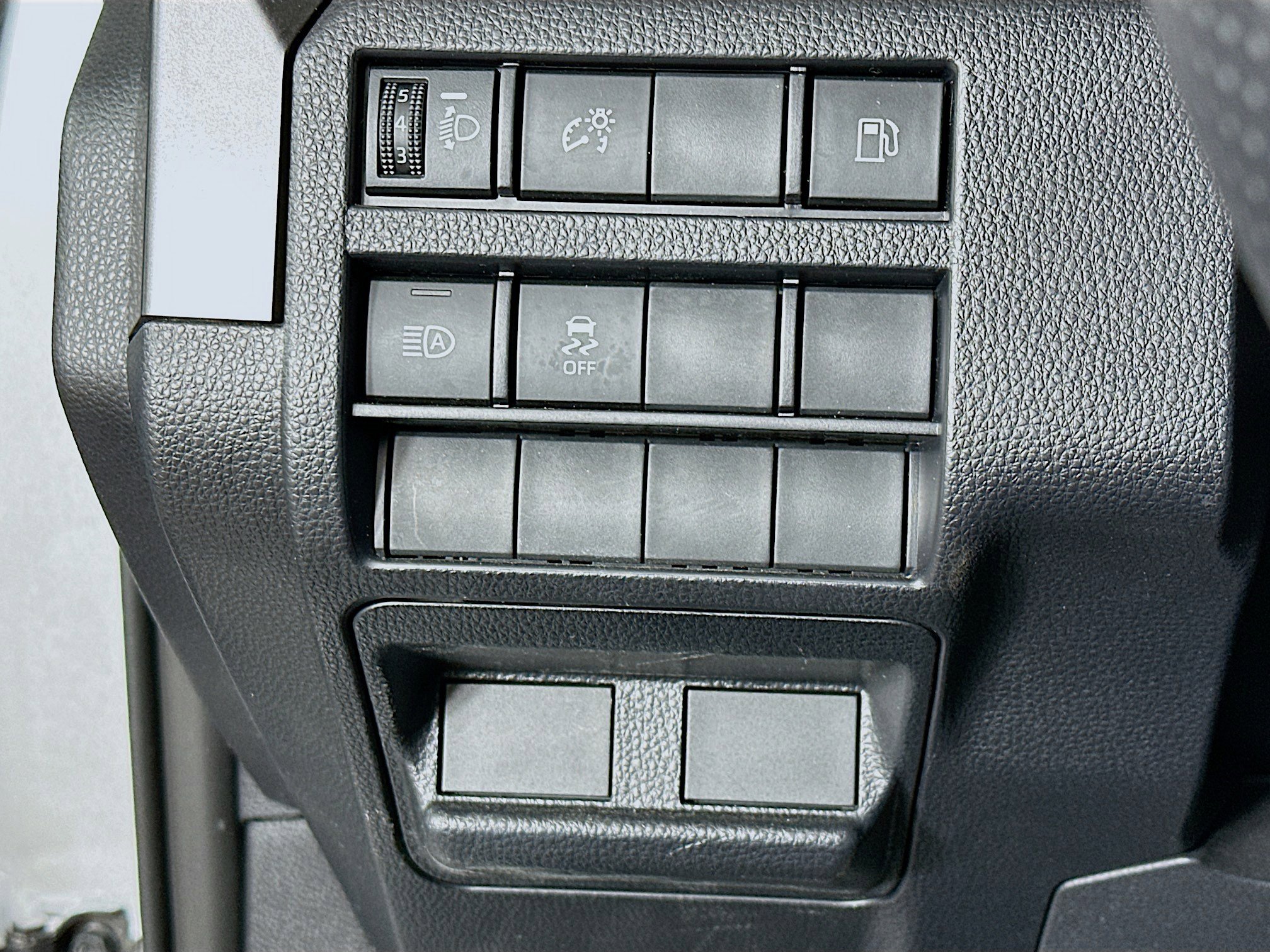 Used 2025 Toyota 4Runner SR5 image 17