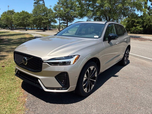 New 2026 Volvo XC60 B5 Plus w/ Protection Package Premier