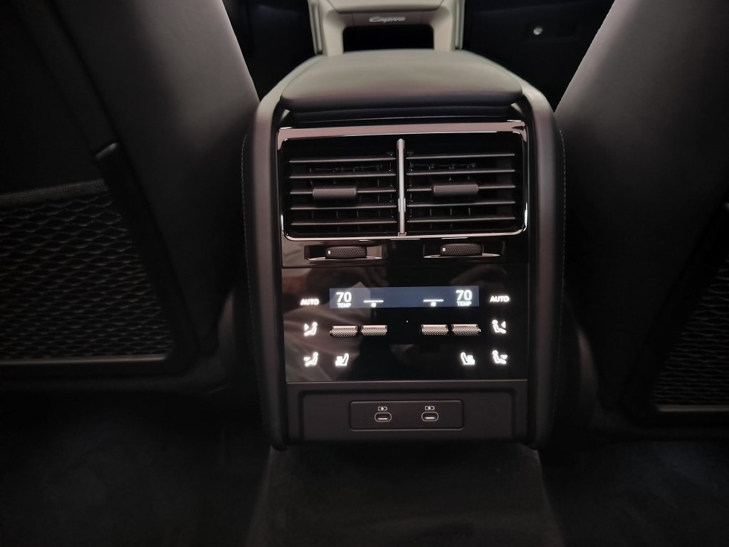 New 2026 Porsche Cayenne S AWD/4WD image 18