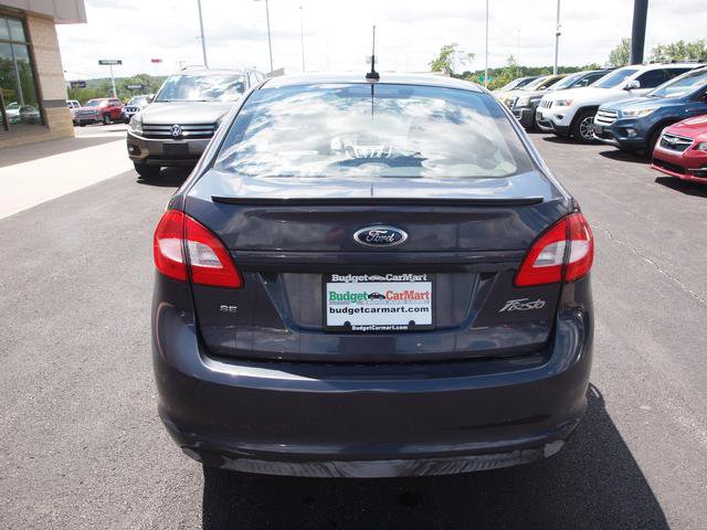 Used 2012 Ford Fiesta SE FWD image 2