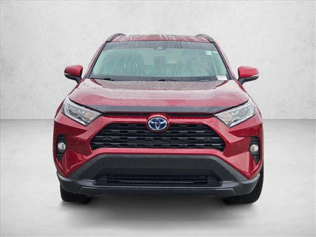 Used 2021 Toyota RAV4 XLE Premium image 2