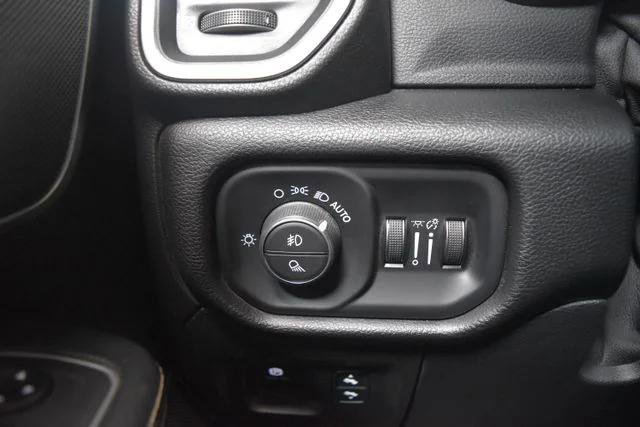 Certified 2021 RAM 1500 Laramie image 15