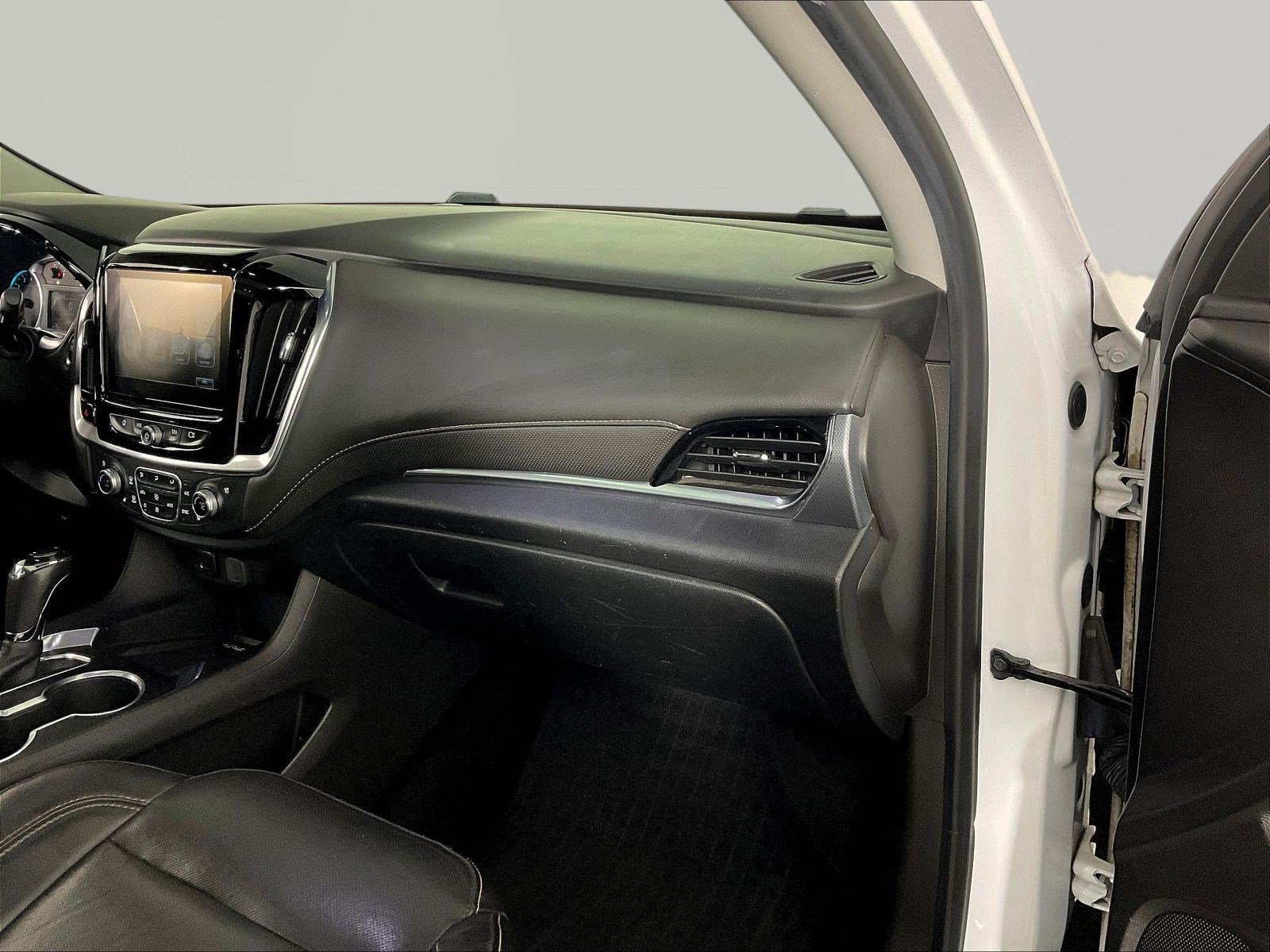Used 2019 Chevrolet Traverse Premier w/ Redline Edition AWD/4WD image 27