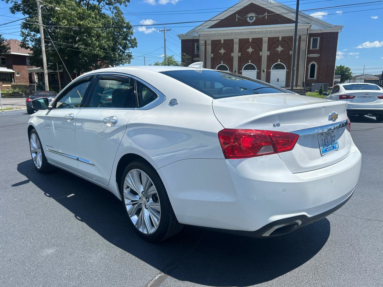 Used 2017 Chevrolet Impala Premier w/ Enhanced Convenience Package FWD image 7