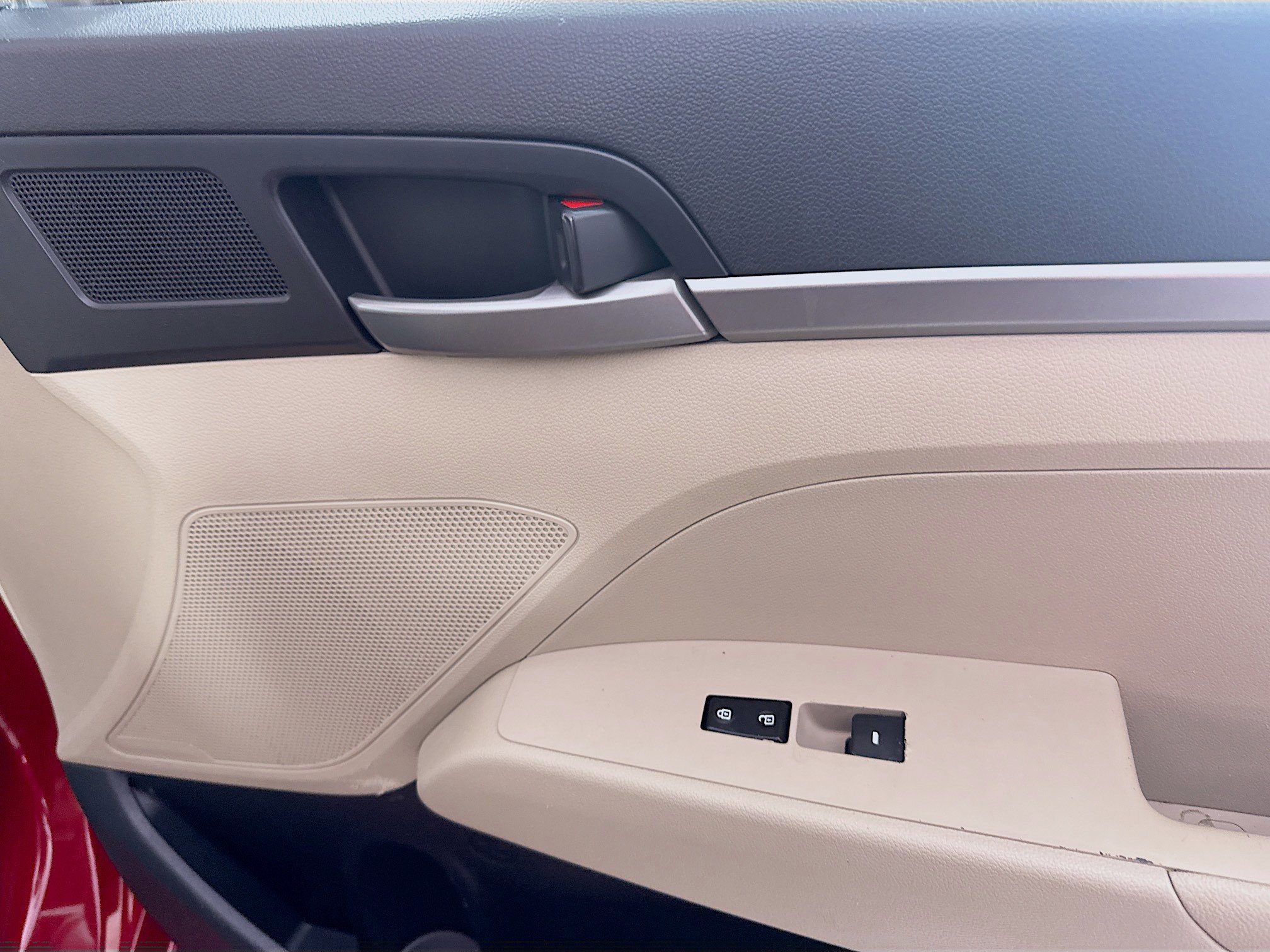 Used 2018 Hyundai Elantra SE w/ Winter Weather Package image 29