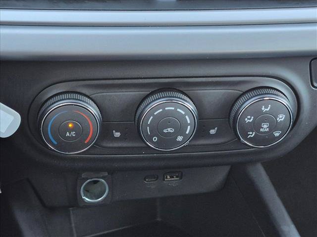 Used 2026 Chevrolet Trax RS FWD image 14