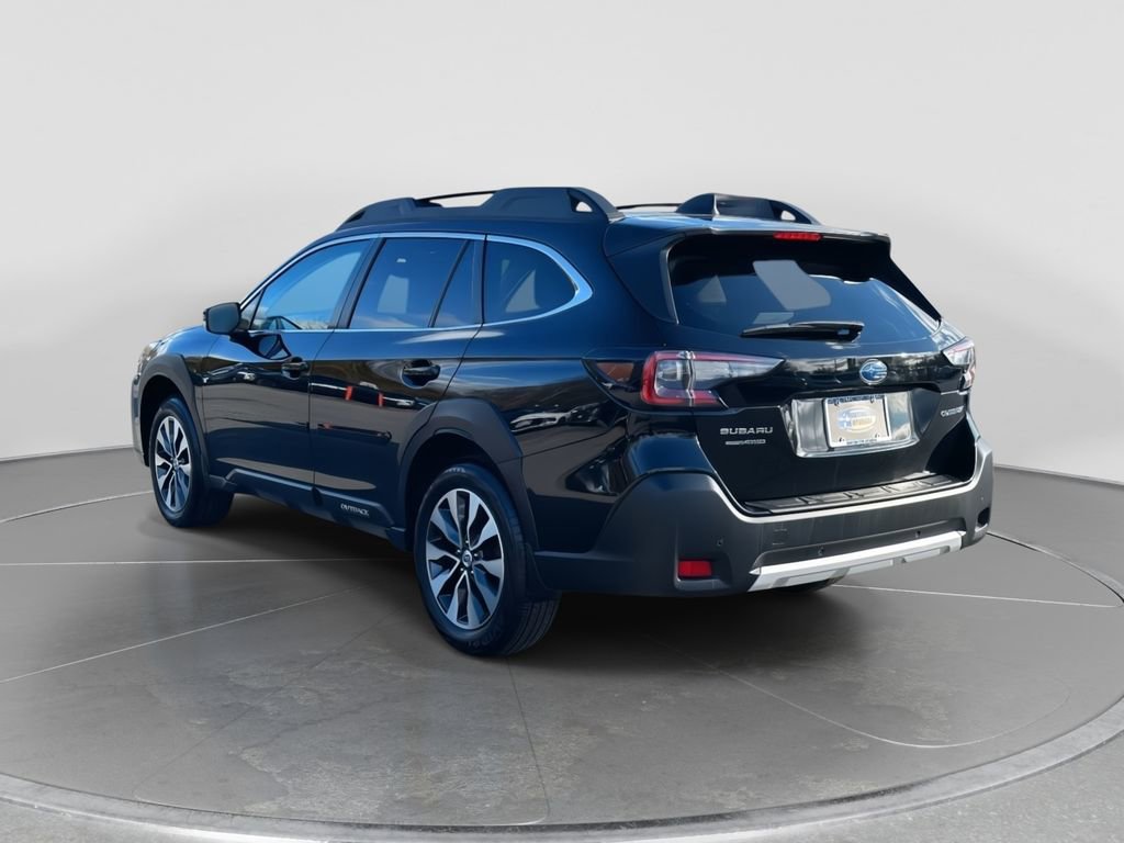 Used 2023 Subaru Outback Limited image 5