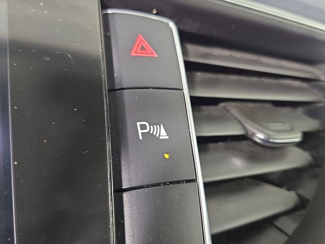 Used 2019 Buick Enclave Essence image 27