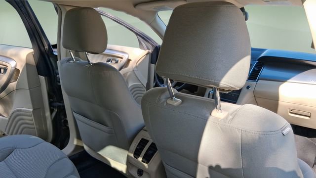 Used 2013 Ford Taurus SEL image 16