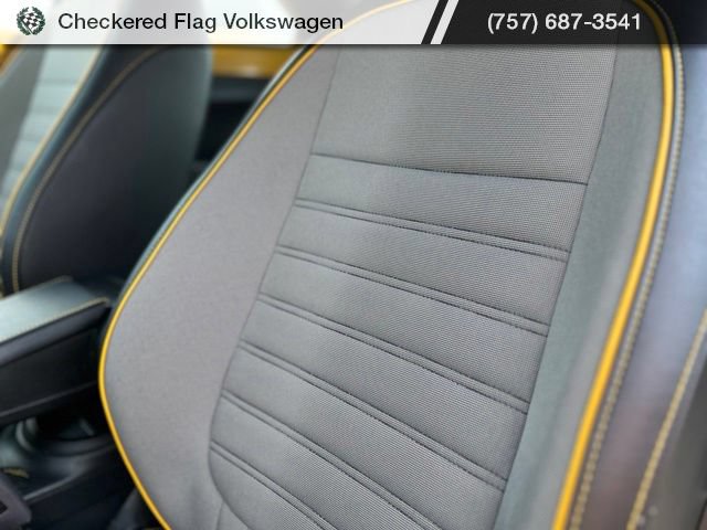Used 2017 Volkswagen Beetle 1.8T Dune FWD image 21