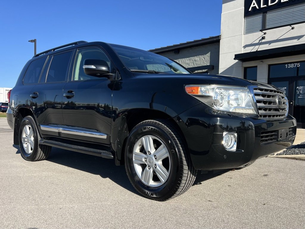 Used 2013 Toyota Land Cruiser image 11