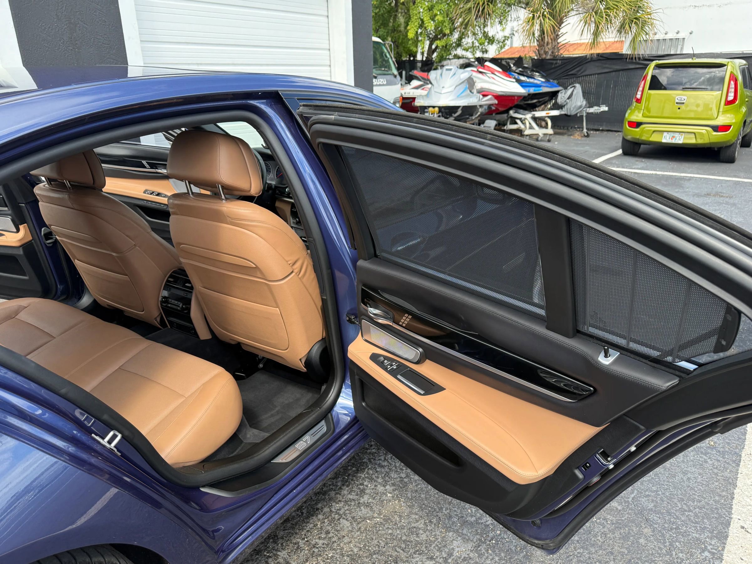 Used 2013 BMW ALPINA B7 xDrive image 18