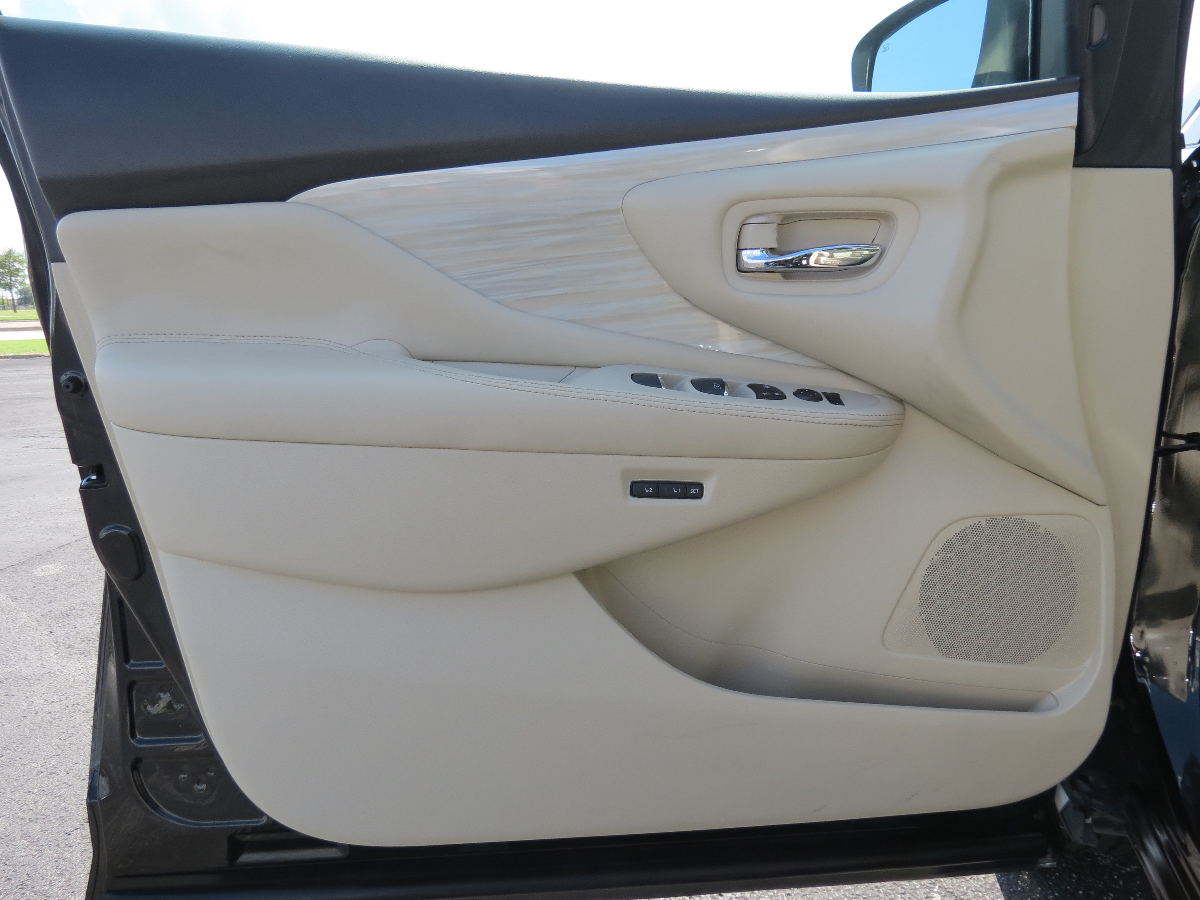 Used 2016 Nissan Murano SL w/ SL Technology Package FWD image 24