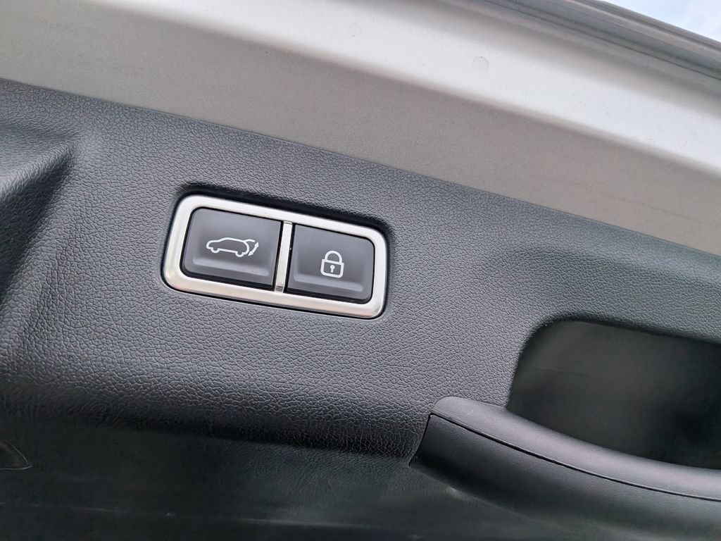 Used 2023 Kia Sorento SX AWD/4WD image 37