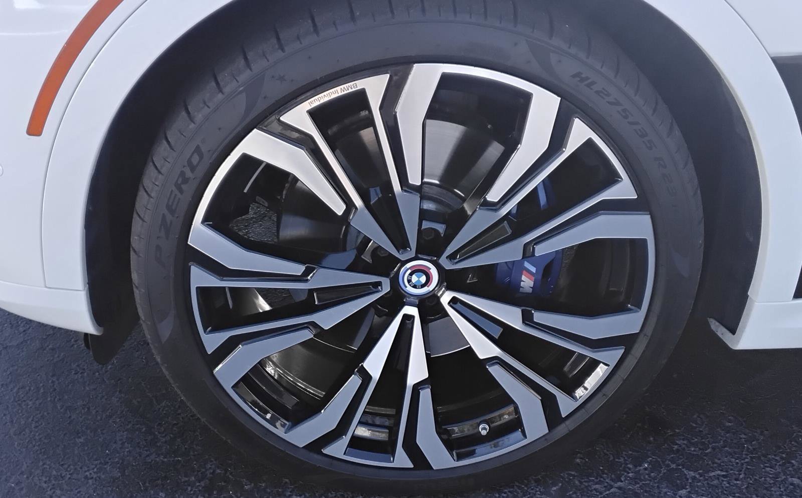 Used 2023 BMW X7 M60i w/ Executive Package image 13